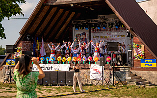 Barwy Kultury Ukraińskiej w Baniach Mazurskich. Gwiazdą imprezy Hopak